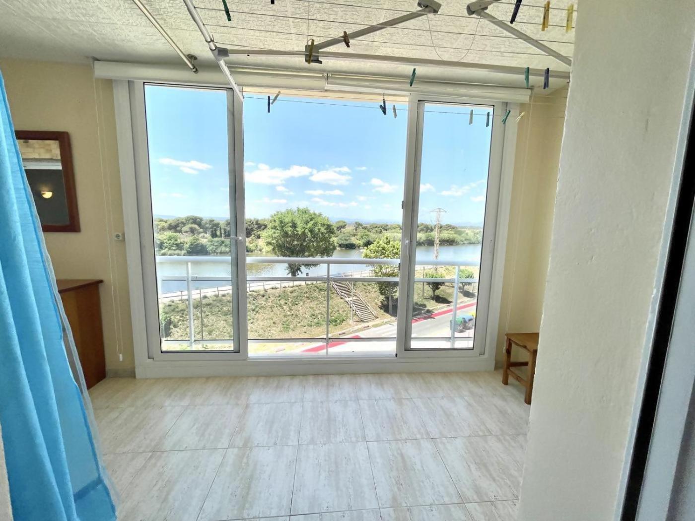33Apartamento Soleado De Dos Habitaciones Empuriabrava Eksteriør bilde
